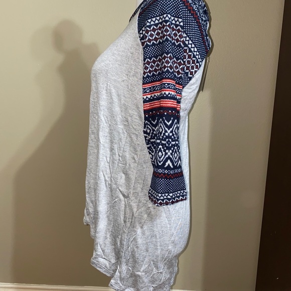 Women’s/teen tunic with patterned 3/4 sleeves New! - Picture 2 of 5